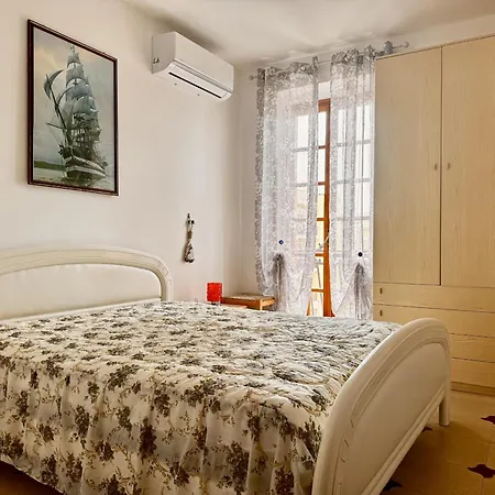 Holidaycasa Leone - Con Posto Auto A 200mt Dal Mare