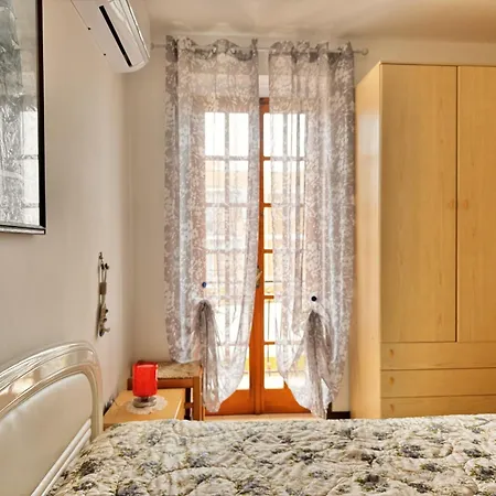 Holidaycasa Leone - Con Posto Auto A 200mt Dal Mare Sperlonga